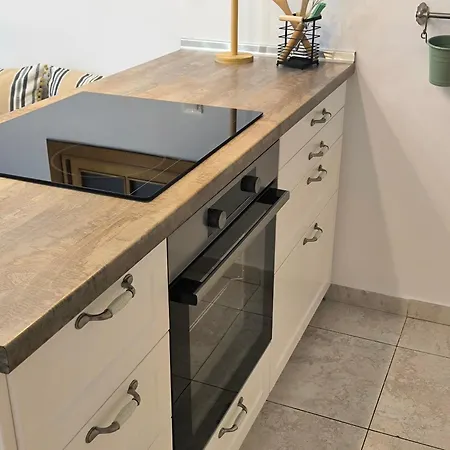 Lux Mint - Sea View - 3br - Free Parking